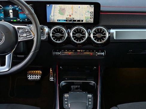 Certified 2023 Mercedes-Benz EQB 300 4MATIC image 10