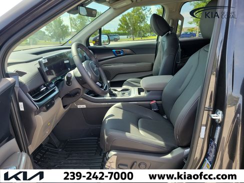 New 2026 Kia Carnival FWD image 22