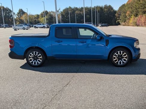 Certified 2022 Ford Maverick Lariat w/ Lariat Luxury Package image 3