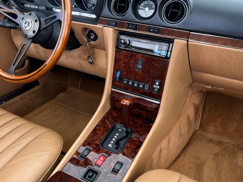 Used 1987 Mercedes-Benz 560 SL image 21