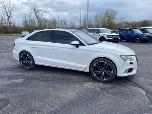 Used 2018 Audi A3 2.0T Premium FWD image 2