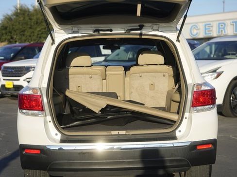 Used 2013 Toyota Highlander Plus image 30