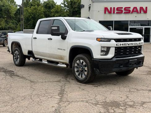 Used 2022 Chevrolet Silverado 2500 Custom w/ Custom Value Package AWD/4WD image 1