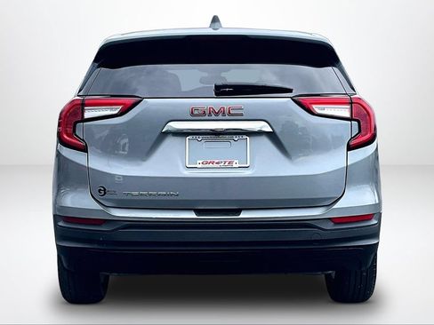 Used 2023 GMC Terrain SLE FWD image 4