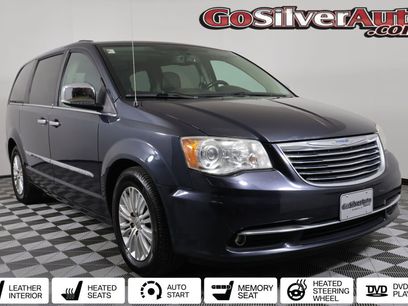Used 2014 Chrysler Town & Country Limited w/ Luxury Group