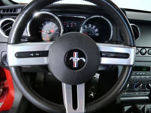 Used 2005 Ford Mustang Coupe RWD image 23