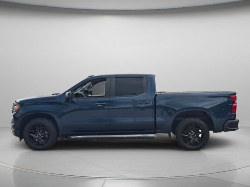 Used 2023 Chevrolet Silverado 1500 Custom RWD image 3