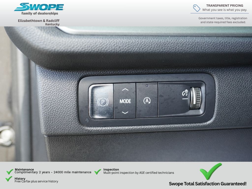 Used 2025 Chevrolet Traverse LT FWD image 16