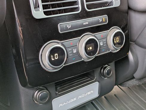 Used 2017 Land Rover Range Rover Supercharged AWD/4WD image 17