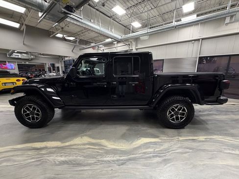 Used 2025 Jeep Gladiator Rubicon image 37