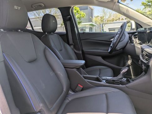 New 2026 Buick Encore GX Sport Touring w/ Comfort Package FWD image 18