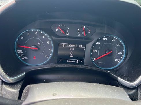 Used 2018 Chevrolet Equinox LT AWD/4WD image 9