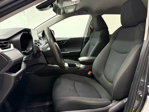 Used 2023 Toyota RAV4 LE image 15