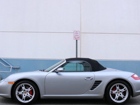 Used 2007 Porsche Boxster S image 8