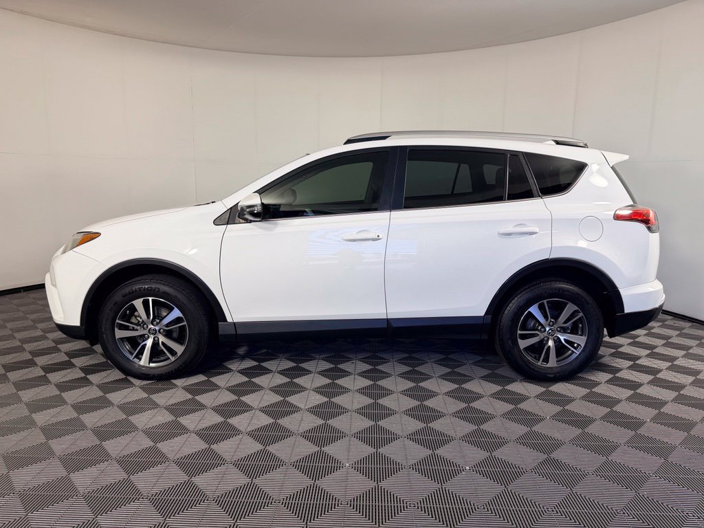 Used 2016 Toyota RAV4 XLE FWD image 5