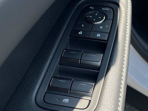Certified 2023 Lexus RX 350 FWD w/ Accessory Package image 31