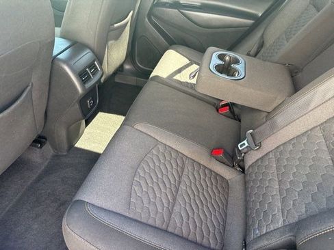 Used 2020 Chevrolet Equinox LT image 31