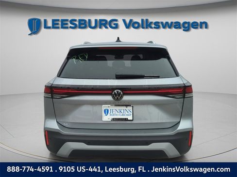 New 2026 Volkswagen Tiguan SE image 7