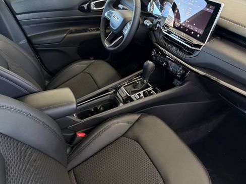 New 2026 Jeep Compass Latitude AWD/4WD image 18