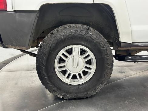 Used 2006 HUMMER H3 w/ Chrome Appearance Package AWD/4WD image 26