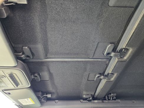 Used 2024 Ford Bronco Wildtrak image 24