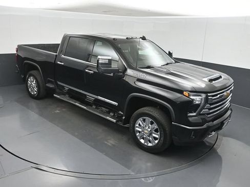 Used 2024 Chevrolet Silverado 2500 High Country w/ High Country Premium Package AWD/4WD image 43