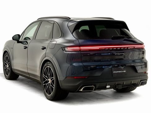 New 2026 Porsche Cayenne E-Hybrid image 3