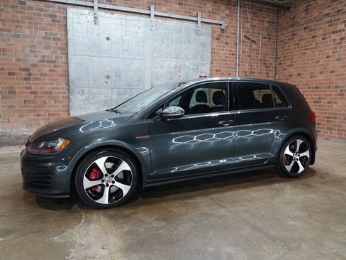 Used 2015 Volkswagen GTI Autobahn w/ Lighting Package (SEL) FWD image 8