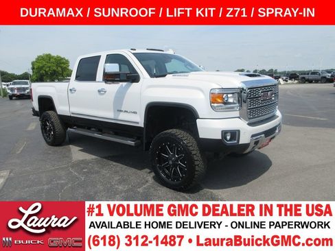 Used 2019 GMC Sierra 2500 Denali w/ Duramax Plus Package AWD/4WD image 1
