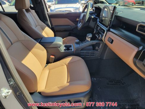 New 2026 Toyota 4Runner Limited image 15