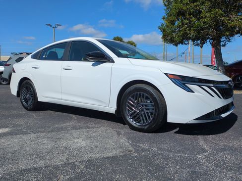 New 2026 Nissan Sentra SV image 2