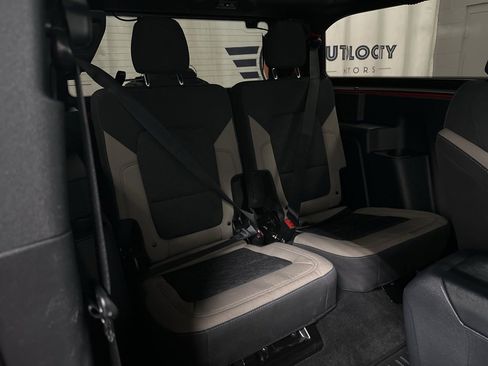 Used 2023 Ford Bronco Wildtrak image 21