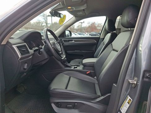 Used 2019 Volkswagen Atlas SE w/ Towing Package image 15