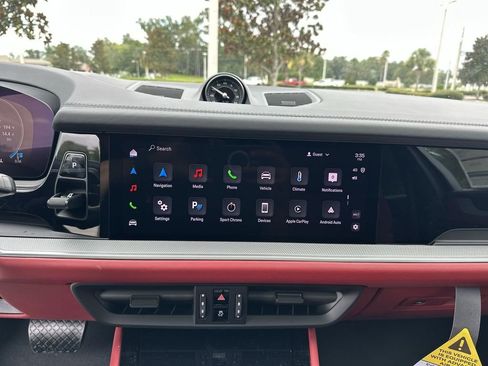 New 2025 Porsche Cayenne Coupe image 20