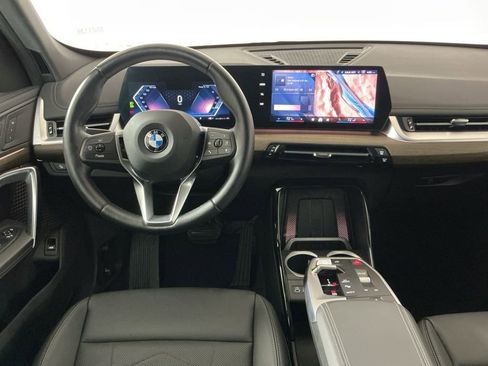 Certified 2025 BMW X1 xDrive28i w/ Convenience Package image 7