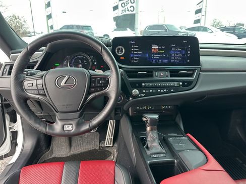 Used 2022 Lexus ES 300h F Sport image 44