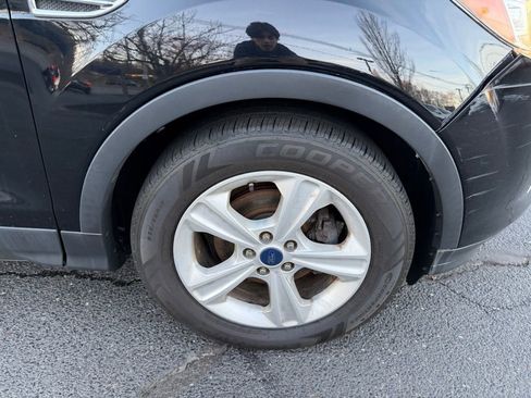 Used 2016 Ford Escape SE w/ SE Leather Comfort Package image 29