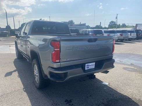 Used 2024 Chevrolet Silverado 3500 High Country AWD/4WD image 4