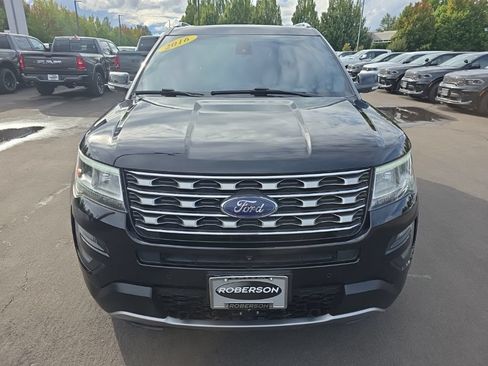 Used 2016 Ford Explorer Limited w/ Equipment Group 301A FWD image 8
