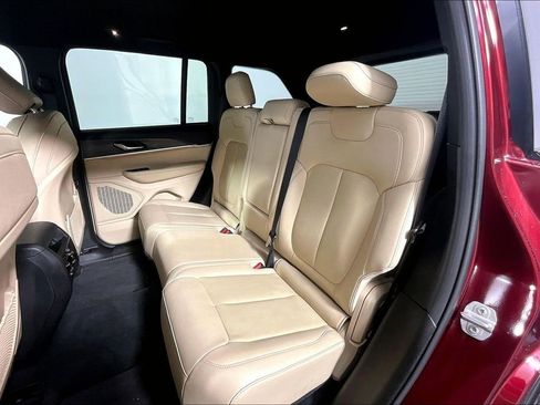 Used 2023 Jeep Grand Cherokee Limited AWD/4WD image 26