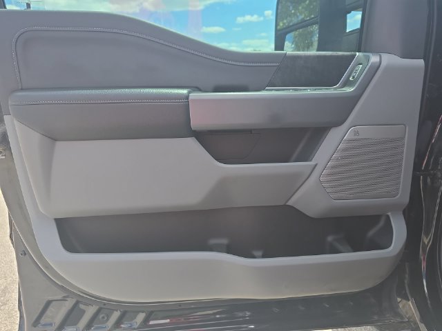 Used 2024 Ford F250 XLT w/ Black Appearance Package AWD/4WD image 27