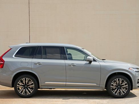 Used 2025 Volvo XC90 T8 Plus w/ Protection Package Premier AWD/4WD image 56