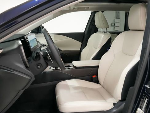 Used 2025 Lexus RX 350 w/ Convenience Package AWD/4WD image 5