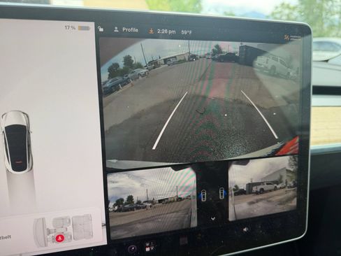 Used 2021 Tesla Model Y Long Range AWD/4WD image 21