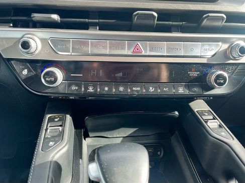 Used 2023 Kia Telluride EX X-Line image 16