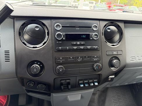 Used 2016 Ford F250 XL w/ Power Equipment Group AWD/4WD image 30