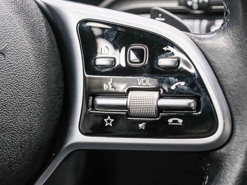 Certified 2020 Mercedes-Benz GLB 250 image 19