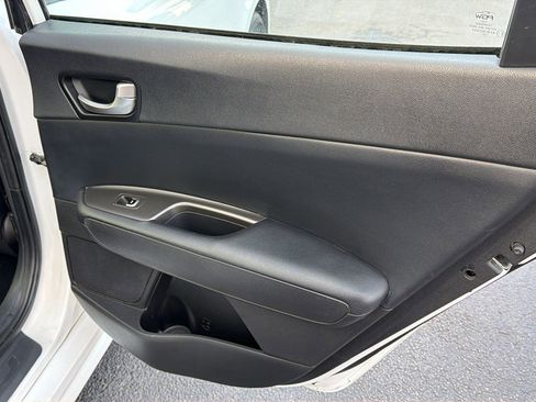 Used 2019 Kia Optima LX image 30