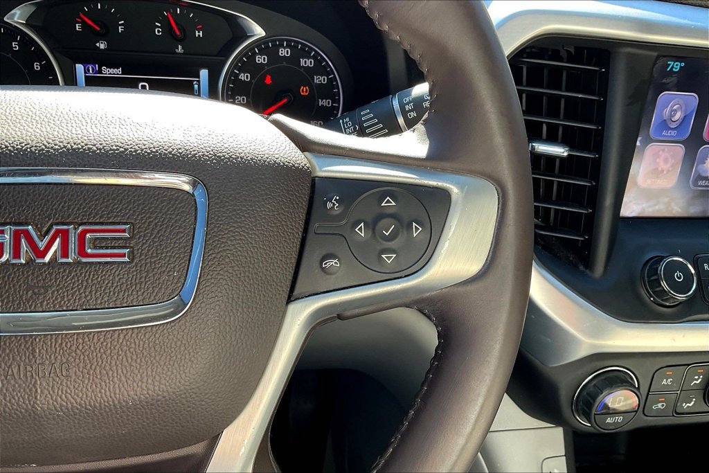 Used 2017 GMC Acadia SLT FWD image 15