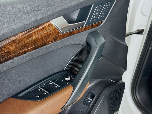 Used 2018 Audi Q5 2.0T Premium Plus w/ Premium Plus Package image 18